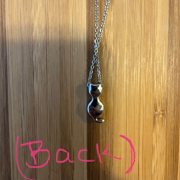 NWT Silvertone Cat Necklace - Picture 3 of 5